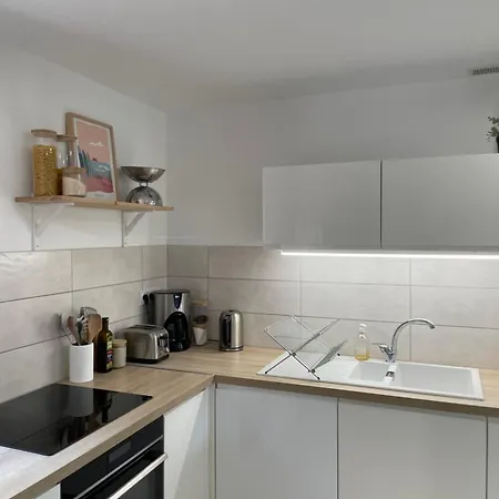 La Pinede - Sejour Ideal Entre Plage Et Lac Holiday home *